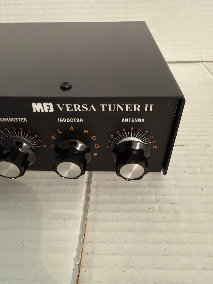 MFJ-941E VERSA TUNER II NEAR MINT CONDITION - Image 3 of 4
