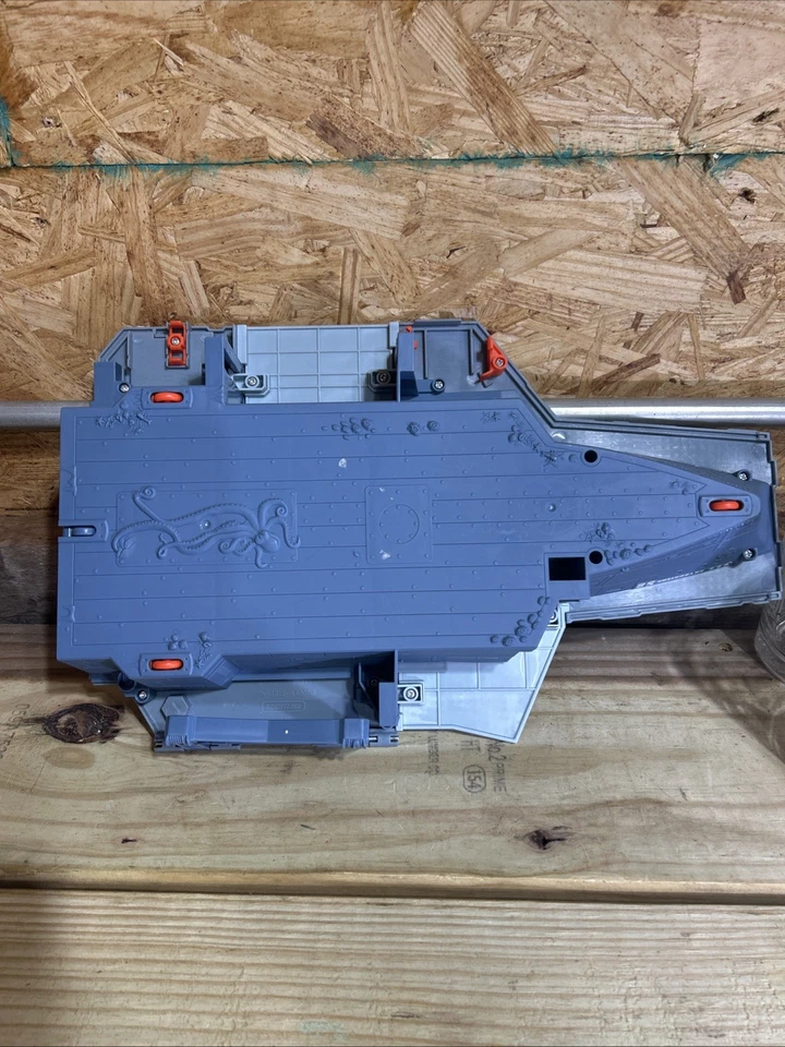 Matchbox Sky Busters Aircraft Carrier 2009 Play Set - Image 3 of 4