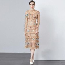 Spring Women Lace Slim-fit Dress Sweet Floral Embroidery Round Collar Cake Dress