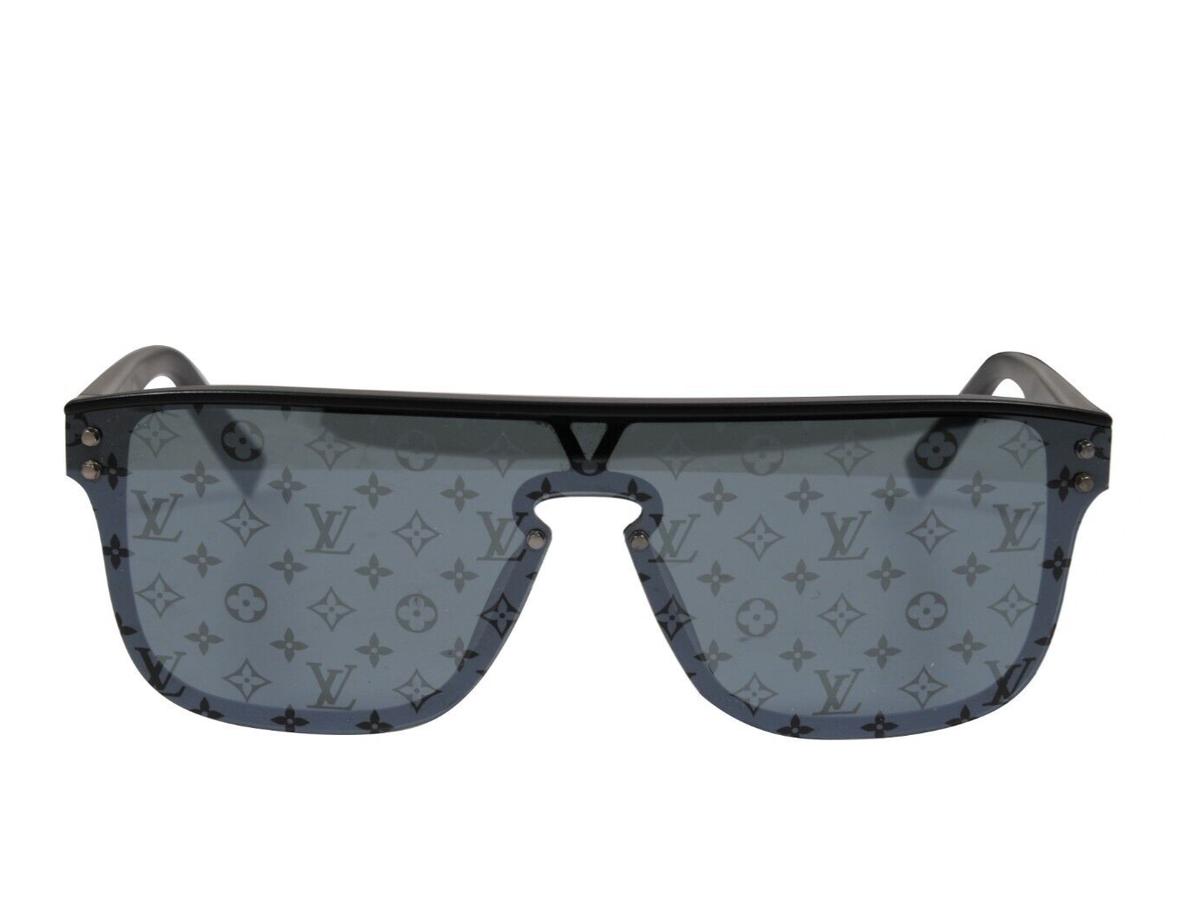 Louis Vuitton LV Waimea Sunglasses Black Monogram Logo Louis Vuitton LV Waimea Sunglasses Black Monogram Logo