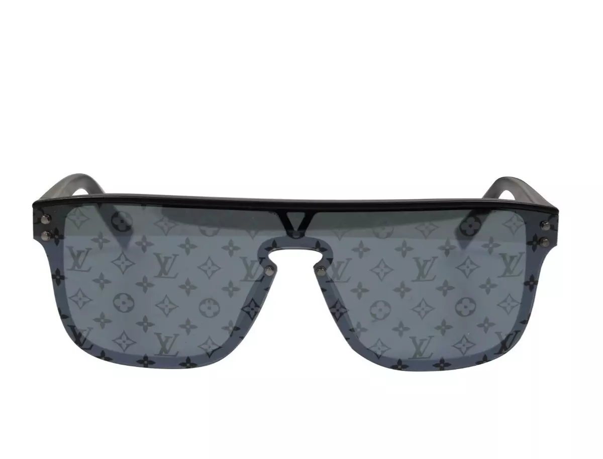 Louis Vuitton LV Waimea L Sunglasses Black Metal. Size W