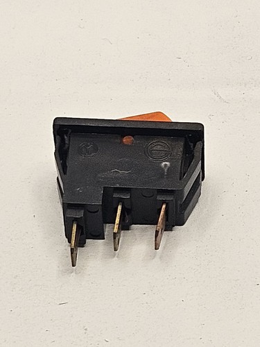INTERRUTTORE 3 PIN ON OF Rocker Switch 50W 12V NOS colore arancione marca DELKE - 第 17/17 張圖片
