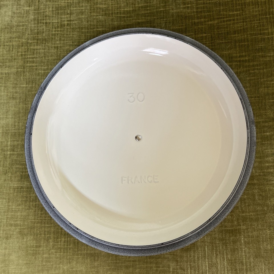 LE CREUSET 30 Bright White Round Sh. Cass/Braiser Lid 3.5 Qt LID ONLY Brand New eBay