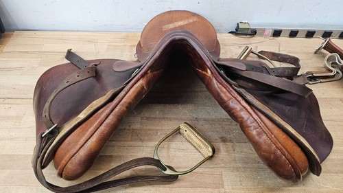 17” Johs . Stubben Krefeld Vintage Jumping Saddle USED - Picture 10 of 17