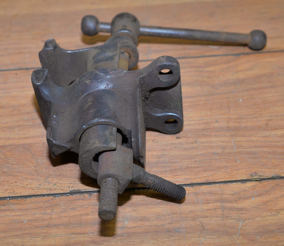 Antique vise George Colton Syracuse NY patent June 16 1885 rare 2