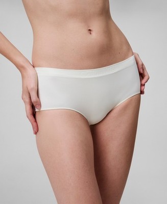 Calvin Klein Bonded Flex Seamless Boyshorts M pack of 2 NWT