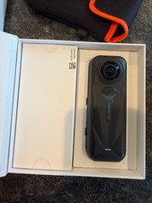 insta 360 x 5 camera