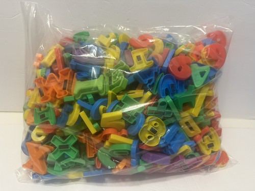 Vntg Magnetic Refrigerator Alphabet Letters Numbers Clean Approx 650 PCs 4.8 lbs
