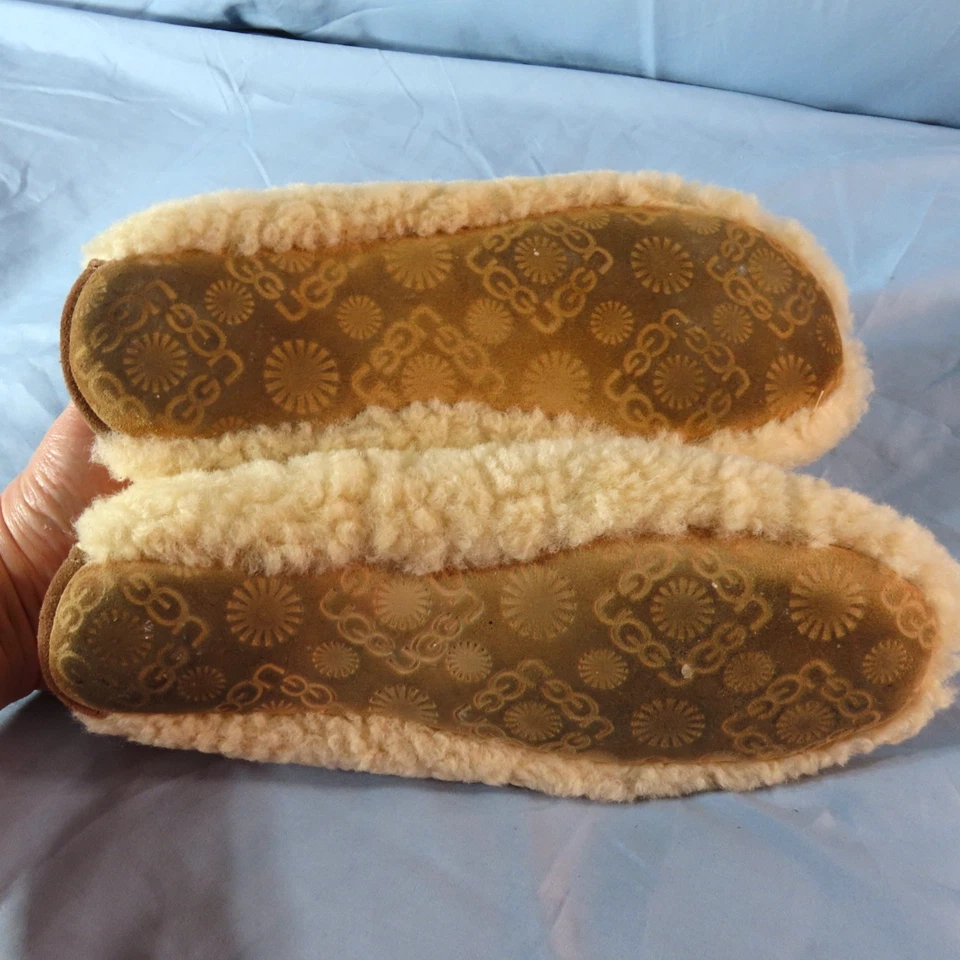 ZAPATILLAS UGG AMARY Piel de oveja SHERPA PIEL DE OVEJA Botines CREMA con Gamuza 5 Foto 4 de 4