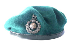 ROYAL MARINES COMMANDO BERET  & MOD QC BRONZE CAP BADGE -  RM  SFSG SBS