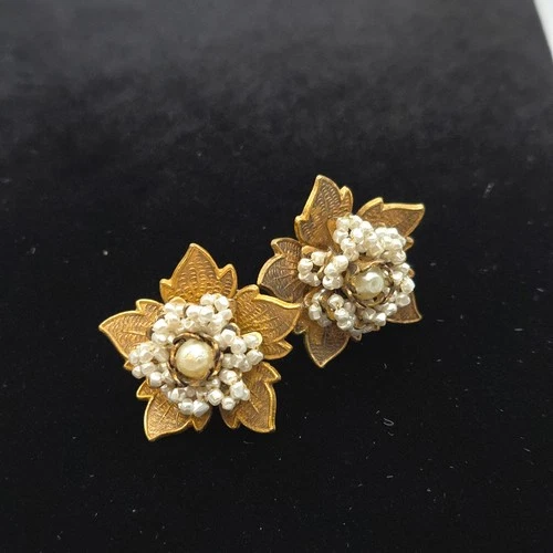 Vintage Miriam Haskell Gold 5-Point Flower Post Earrings w/ Pearls UNMARKED