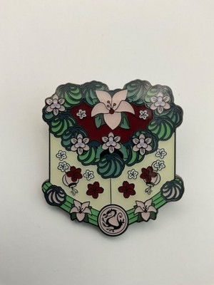 Loungefly Disney Princess Vintage Cake Pin Mulan E6