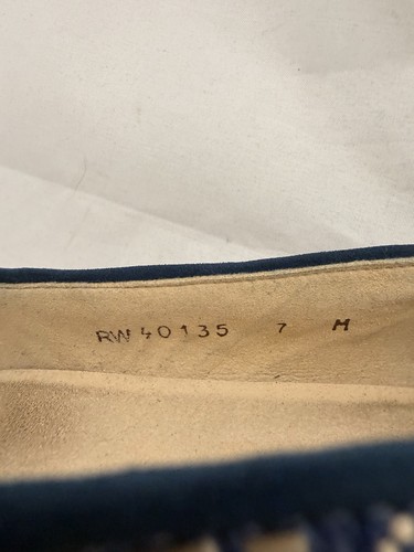 Stuart Weitzman Geometric Ballet Flats Size 7M Woven Navy Beige White RW40135 - Picture 11 of 11