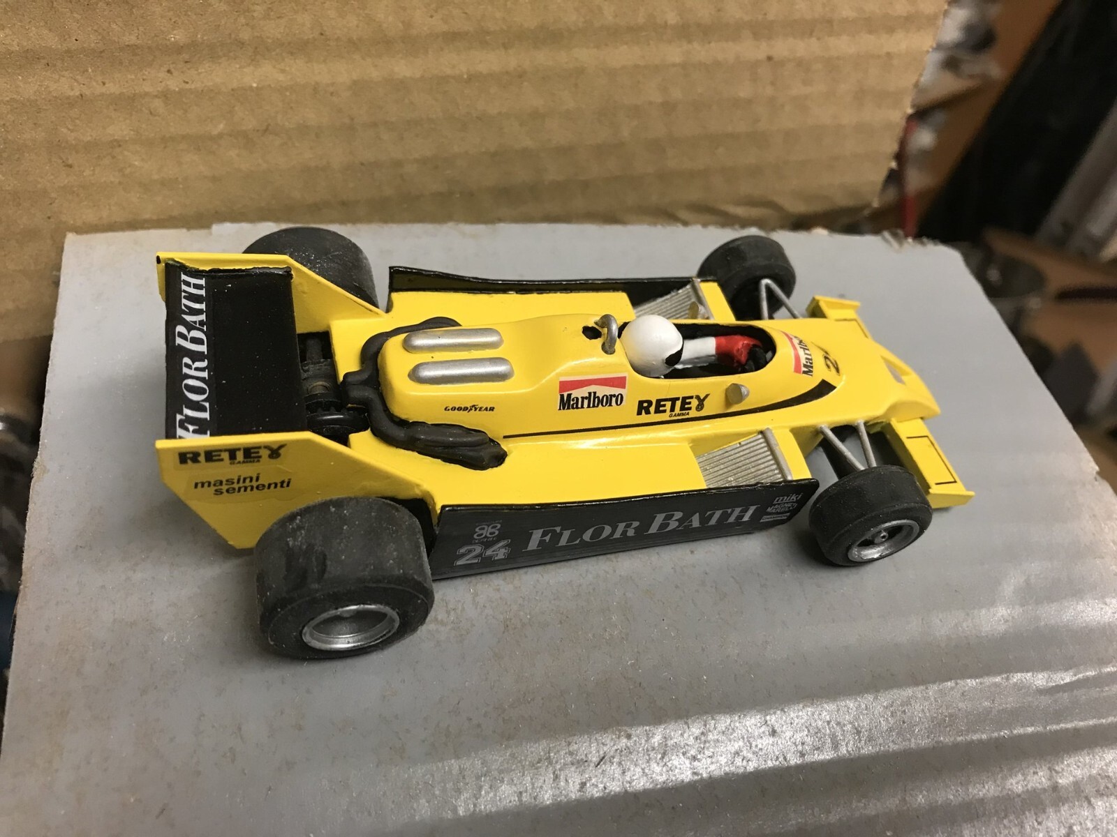 Picture 3 of 4