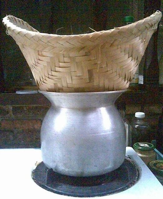 Thai Steamer Pot Sticky Rice Cooker Aluminum & Bamboo Basket Thai