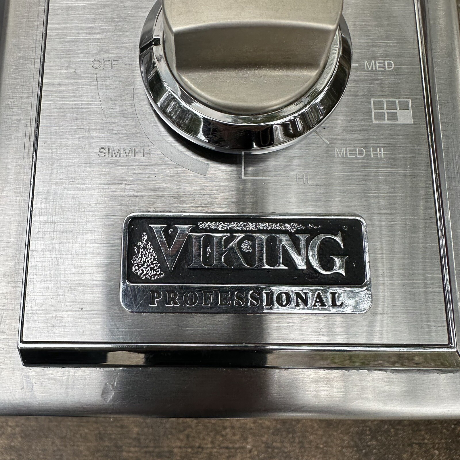 Viking Professional Series VGSU1646BSS 36 In Gas Cooktop 6 Sealed
