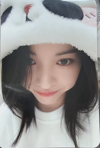 ITZY CAKE KILL MY DOUBT Album MakeStar OFFICIAL Super Cute PANDA Photocard YEJI - Picture 3 of 3