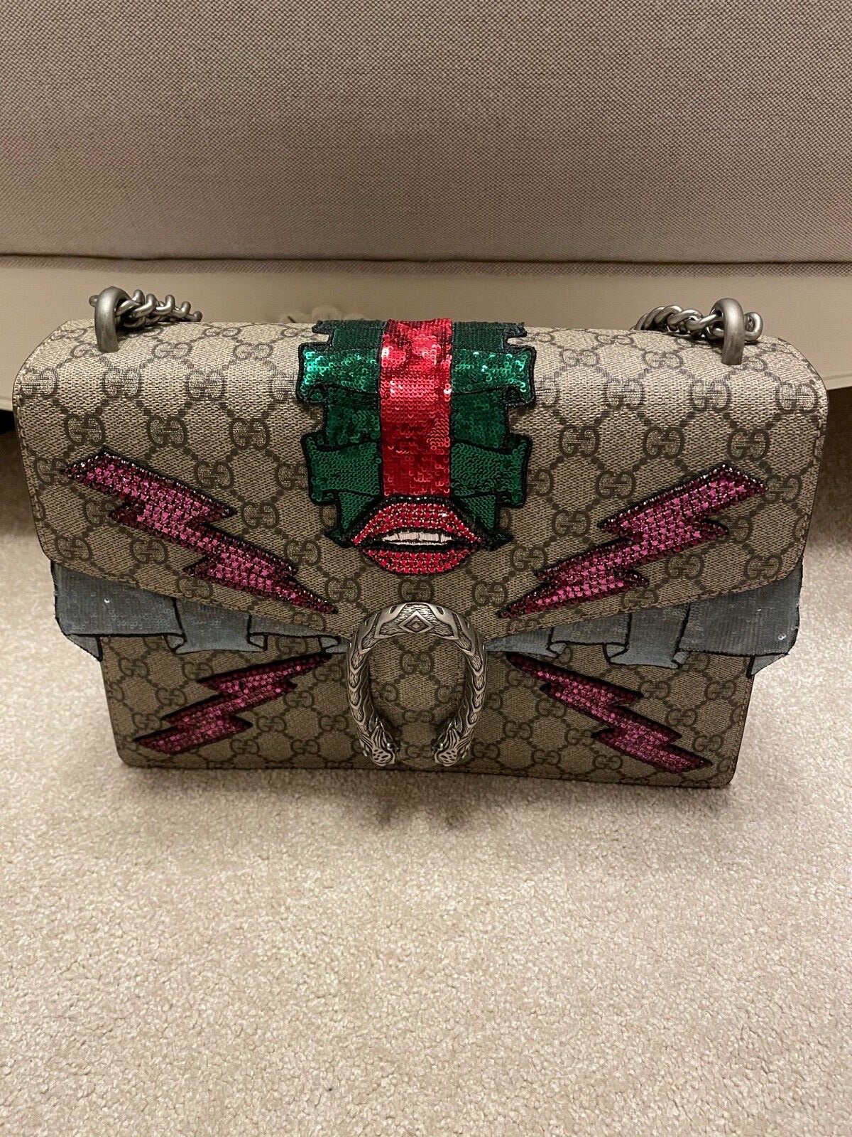 Gucci dionysus handbag special edition very good condition , medium size  image 7