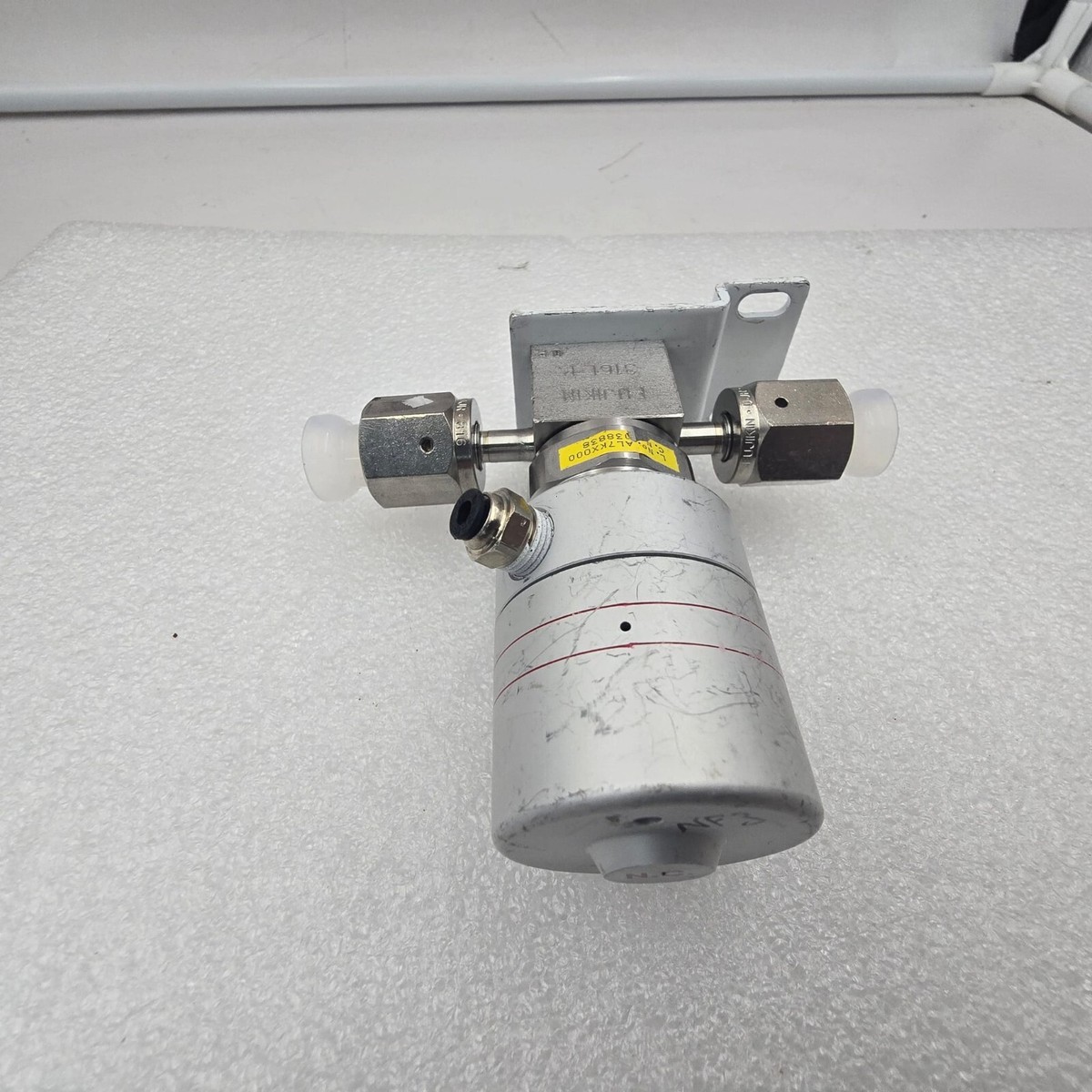 FUJIKIN INCORPORATED 316L-P O.P 0.34-0.49 MPa PNEUMATIC FUJIKIN INCORPORATED 316L-P O.P 0.34-0.49 MPa PNEUMATIC