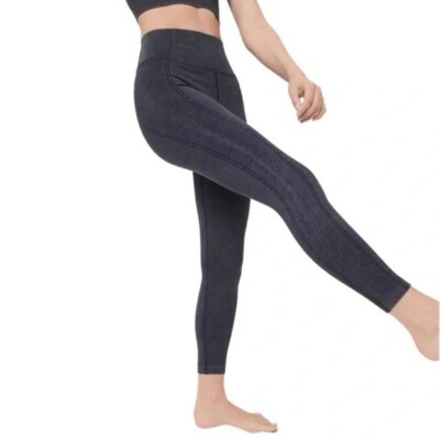 Offline by Aerie Seamless High Waisted Legging 7/8 Length Gray - Main Image