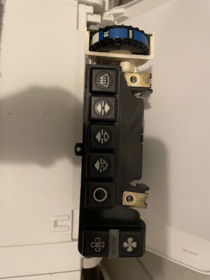 Central Console A/C Climate Control Module Unit For 1981-1985 Mercedes Vehicles