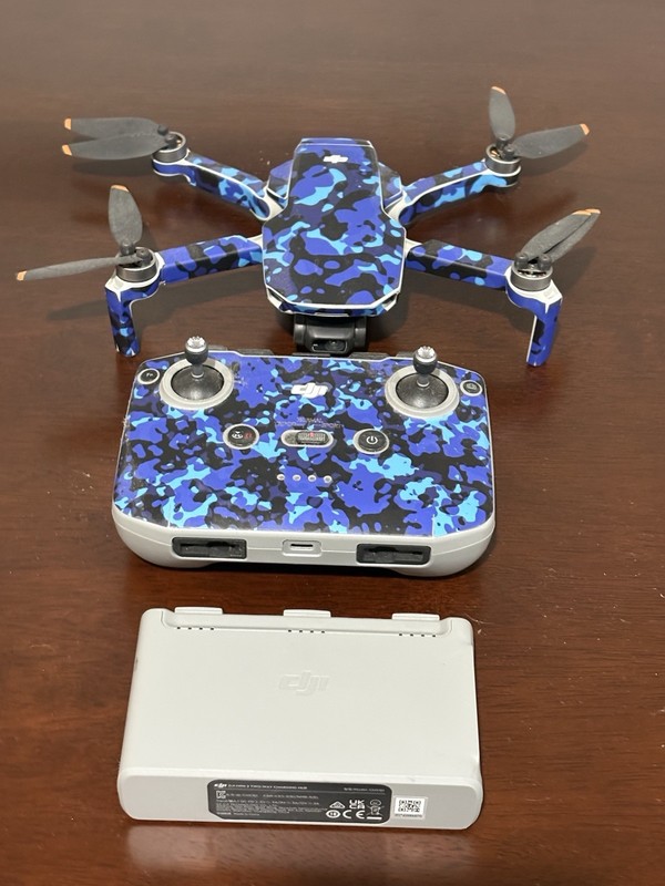 DJI Mini 2 SE Fly More Combo Camera Drone