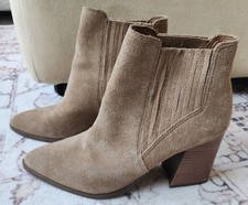 Marc Fisher Women's Sz. 9.5 Tan Suede Alva Heeled Pointed Toe Ankle Booties