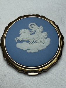 Stratton Wedgwood Compact | eBay
