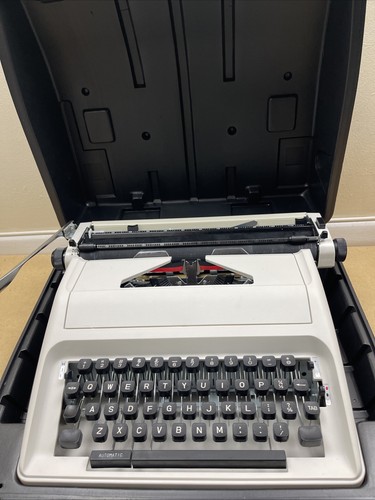 Máquina de escribir automática Scotts of Stow con estuche de vuelo sin probar - Imagen 1 de 11