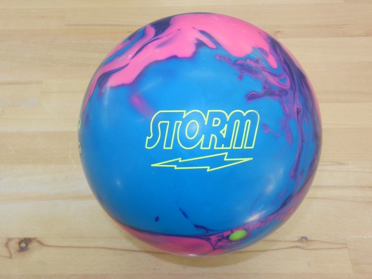 NIB 15# Storm Bionic Bowling Ball w/Specs of 15.4/3.5-4
