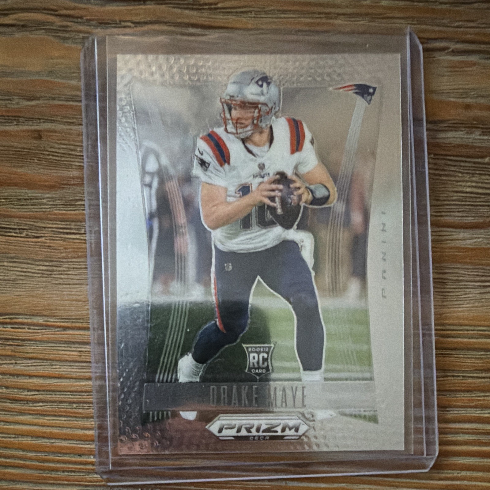 NFL 27-Card Lot Autos Patches Prizm Donruss Lawrence Darnold Maye Mahomes Stroud view 16