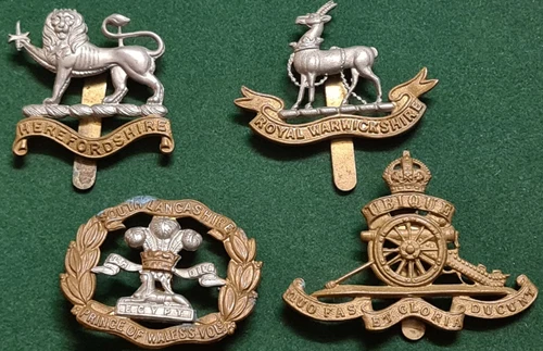 WW1 Cap Badges: Royal Warwickshire, Hereford, South Lancs , Artillery Reg
