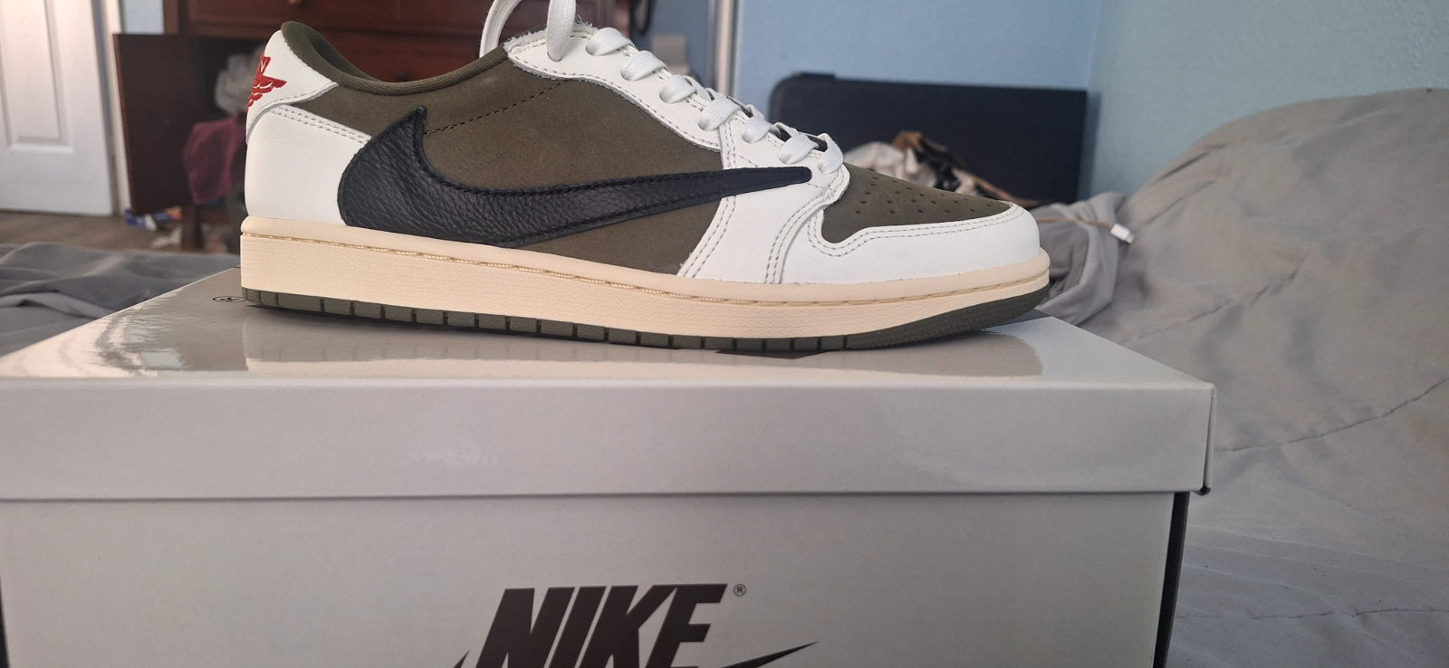 Size 8 - Travis Scott x Air Jordan 1 Retro OG SP Low  Olive / Medium...