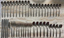 Tradewinds-Jamaica Stainless by International Silver Glossy, Swirled 44pc set MC