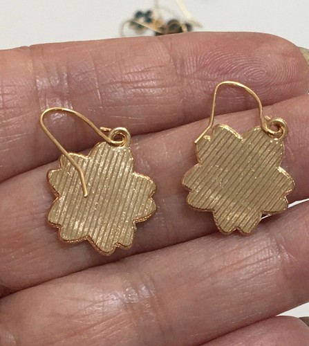 Red Flower Enamel Charm Rose Gold Plated Dangle Earrings Hypoallergenic! - 第 8/9 張圖片