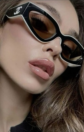 CHANEL Black White Cat Eye Sunglasses CC Logo Authentic Limited/receipt