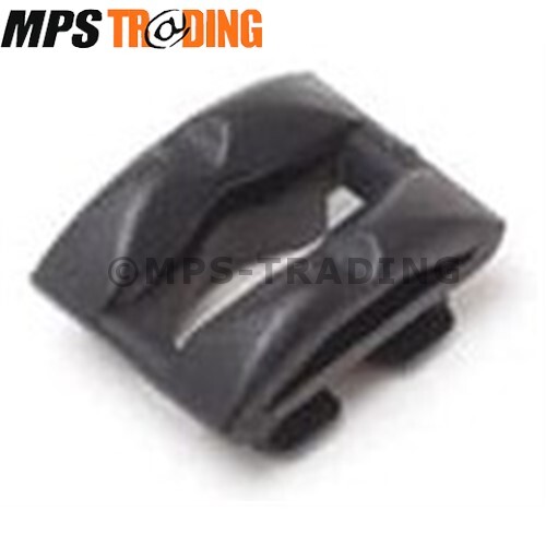 Land Rover Discovery 2 Battery Cover Turnbuckle and Reciever Clip DZM100060/70 - Picture 4 of 9