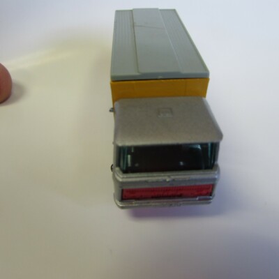 VINTAGE - MATCH BOX #47 - TIPPER CONTAINER TRUCK - LESNEY - NEAR