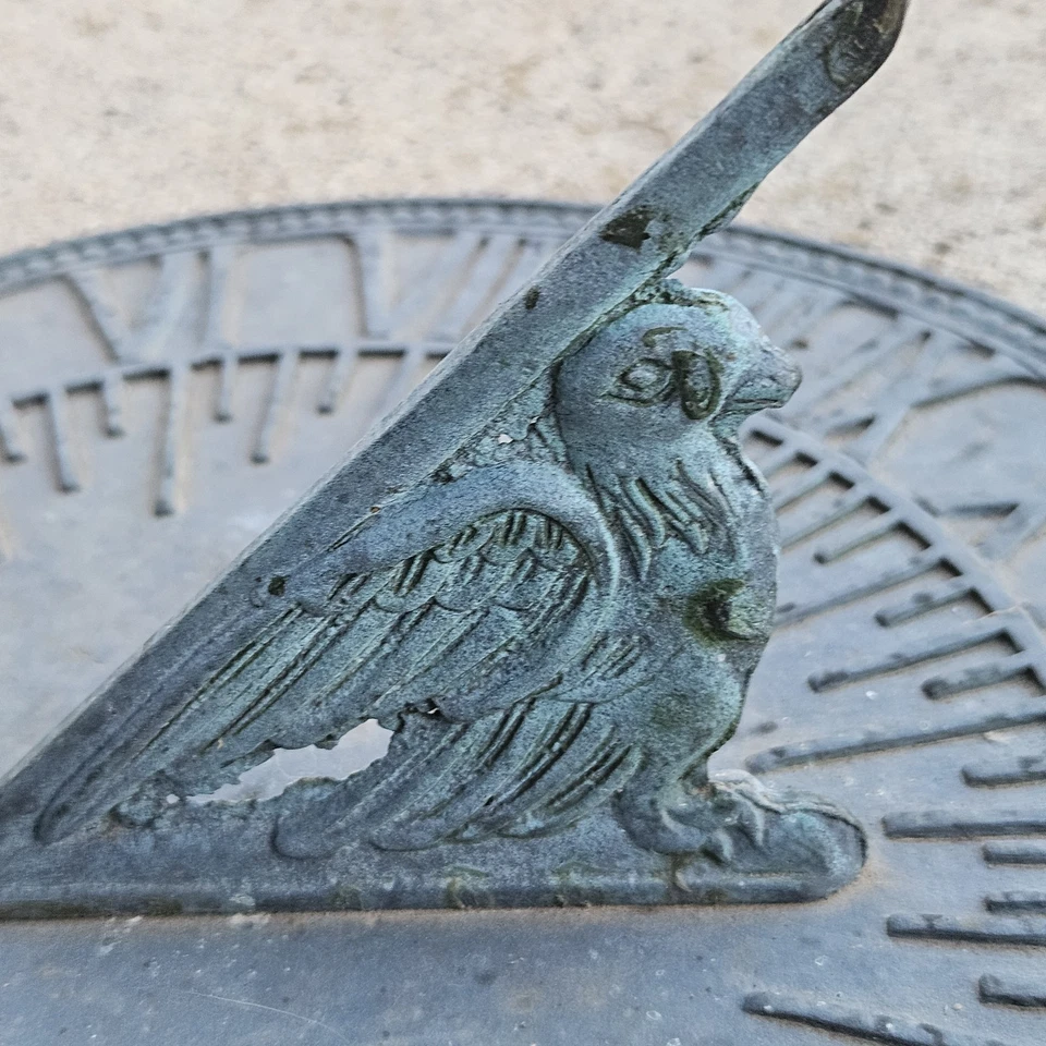 Винтажный латунный солнечный циферблат 11 дюймов от Flora And Fauna Father Time СТАРЕЕТ СО МНОЙ - Изображение 2 из 4