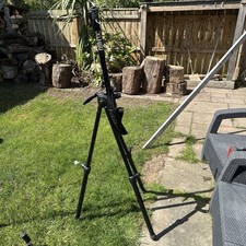 Uni-lock Tripod Similar to The BENBO Tripods