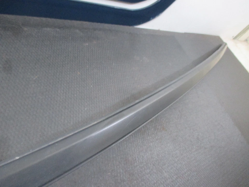 Plymouth 1992 láser lado pasajero cuarto trasero vidrio revelación inferior moldura Foto 4 de 4