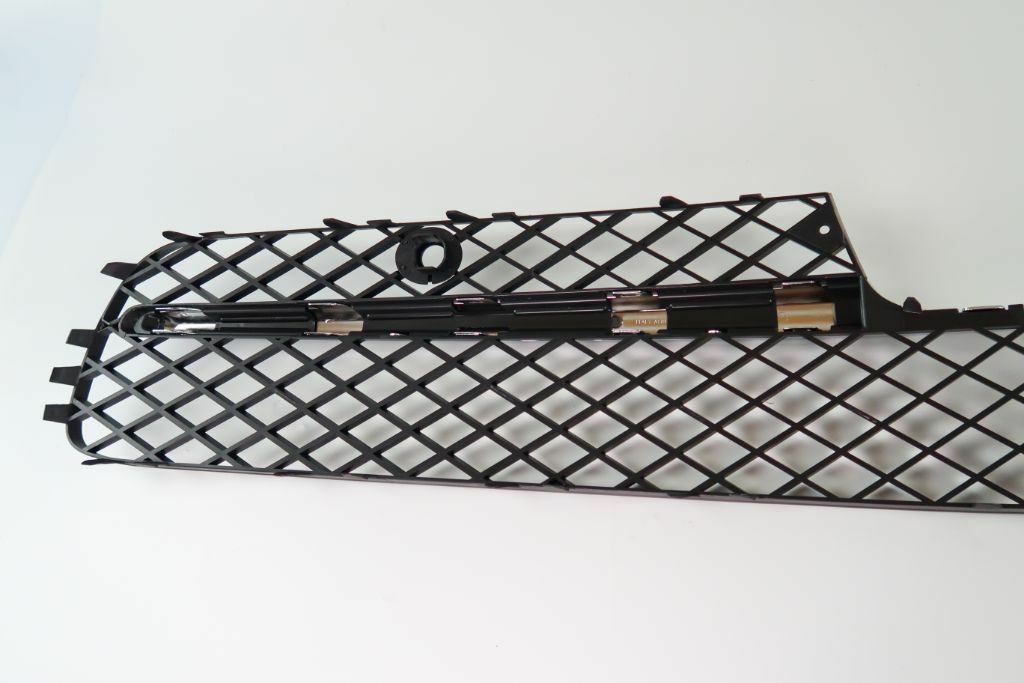 Bentley Continental Flying Spur front bumper grille left side 1003