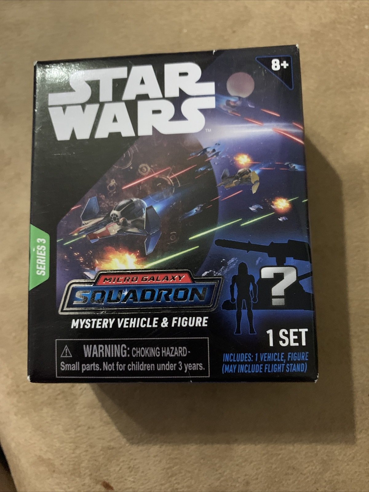 Star Wars -Micro Galaxy Squadron Scout- Mystery Vehicle & Figure Series 3