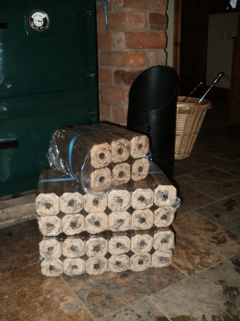 500 KG HARDWOOD HEATLOGS - ECO / FIRE LOGS / FIREWOOD - 100% CARBON NEUTRAL  | eBay