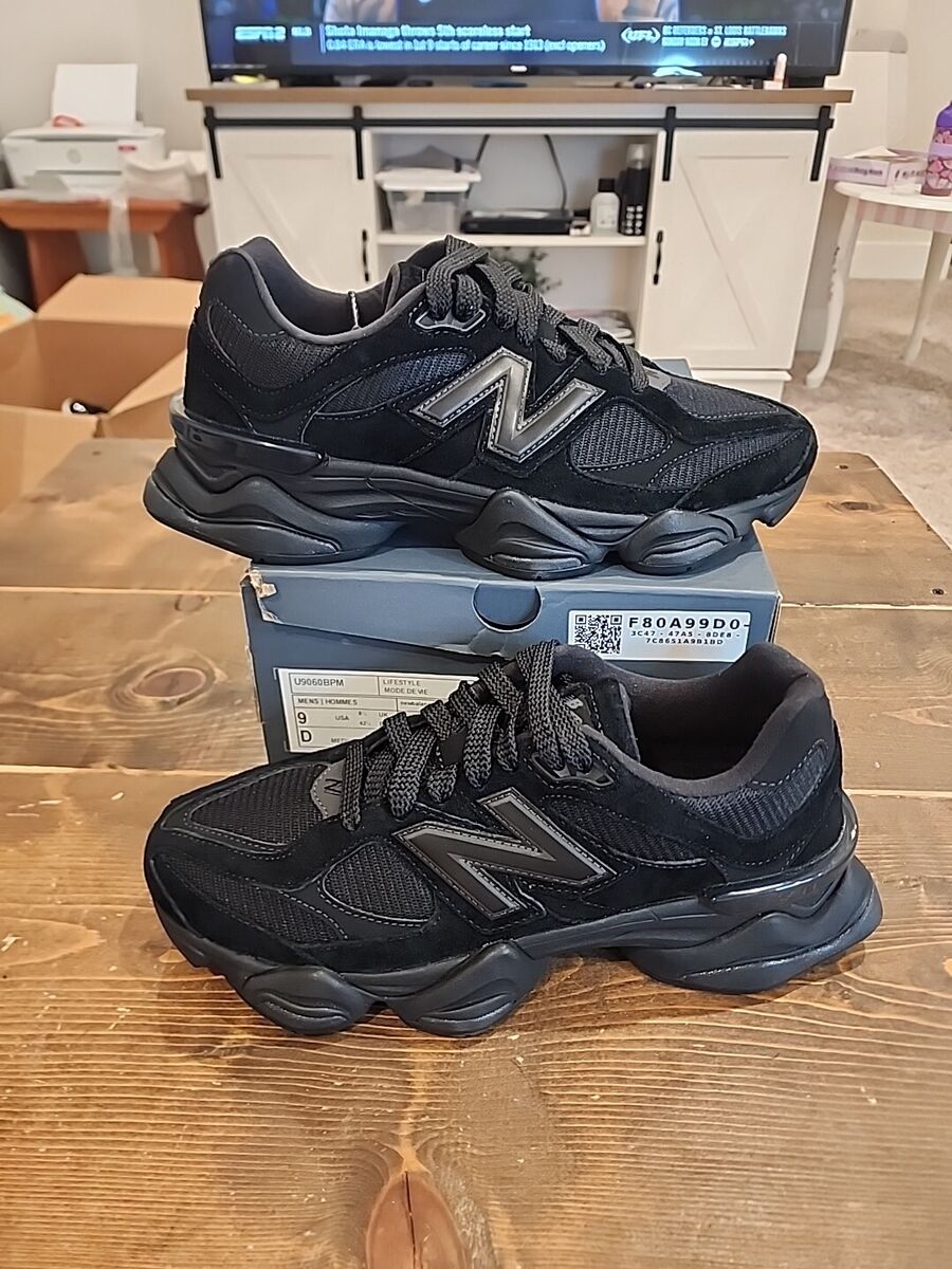 New Balance U9060 Men's Triple Black Sneakers Size 9 Mens New Balance U9060 Men's Triple Black Sneakers Size 9 Mens