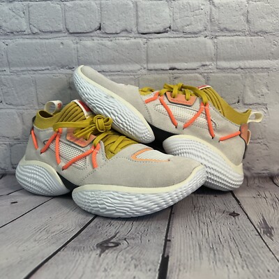 Under Armour Curry Flow Cozy UA Zeppelin Yellow Ball Shoes 3023815-108 Size 7