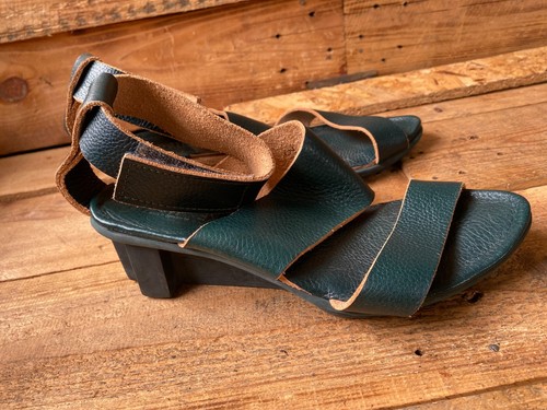 Sandali Trippen itten in pelle blu taglia 37 US 6,5 - Foto 7 di 12