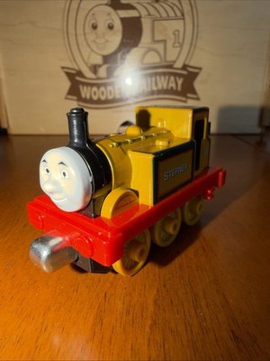 STEPNEY ! THOMAS FRIENDS TRAIN TAKE Along DIECAST BLUEBELL REGULAR FUNNEL 2013