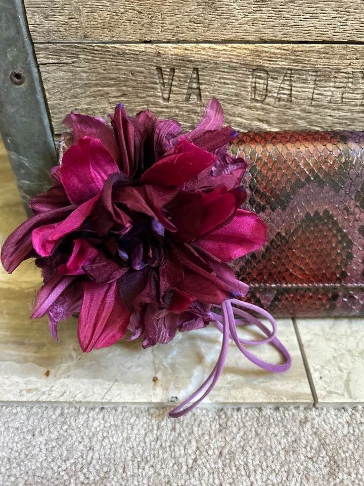 $1139 GUCCI python with flower clutch handbag women's - Image 2 of 4