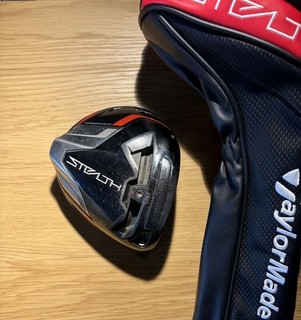 TaylorMade Stealth Plus 9.0 / 9 degree Driver Head only ( RH ) w/cover